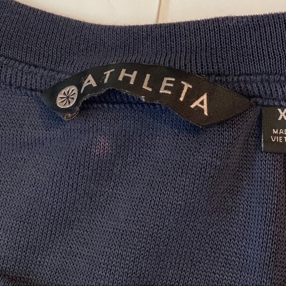 Athleta Sweatshirt - Picture 5 of 9